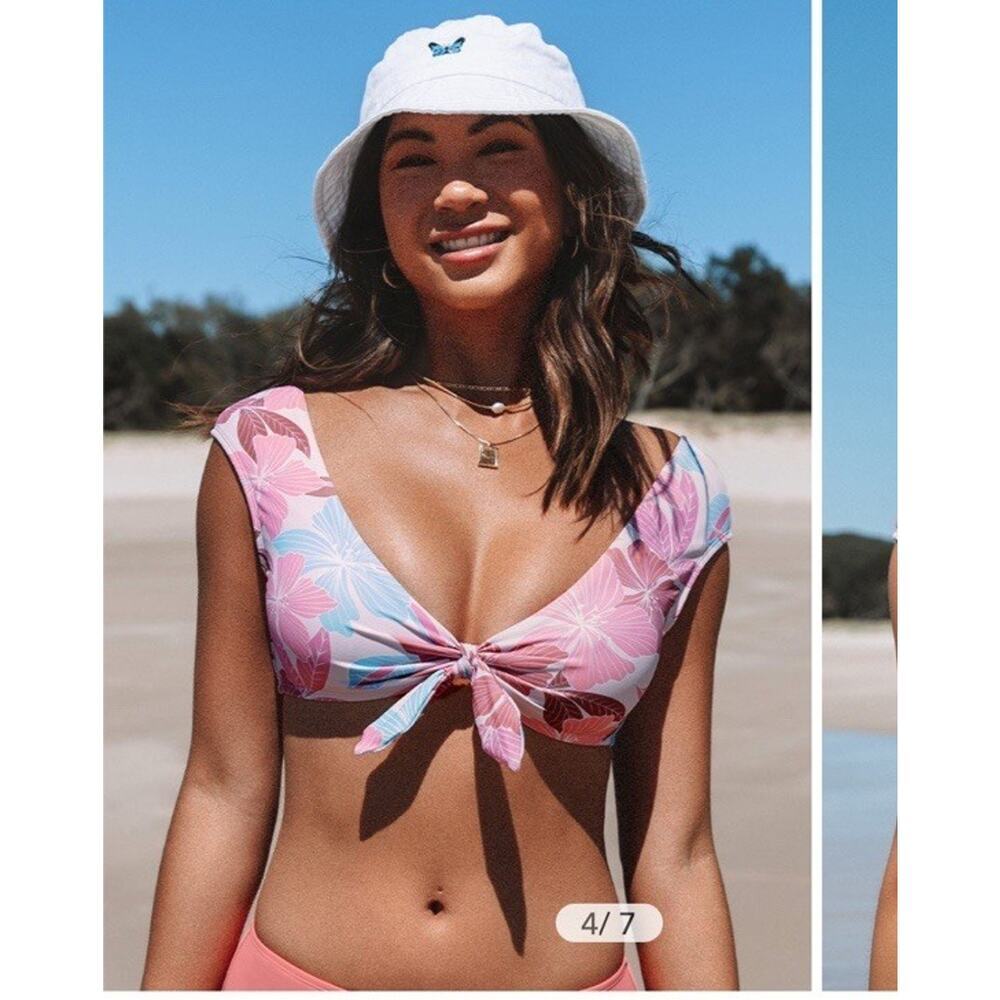 Cupshe Womens Sz M Pink/Blue Floral Impressions Bunny Tie Bralette Bikini Top